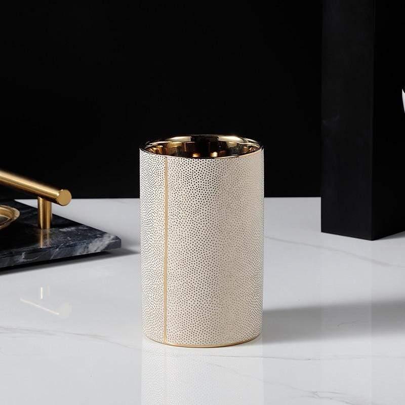 Set accessori bagno Armani Organizer in ceramica di lusso per bagni moderni | Lersk
