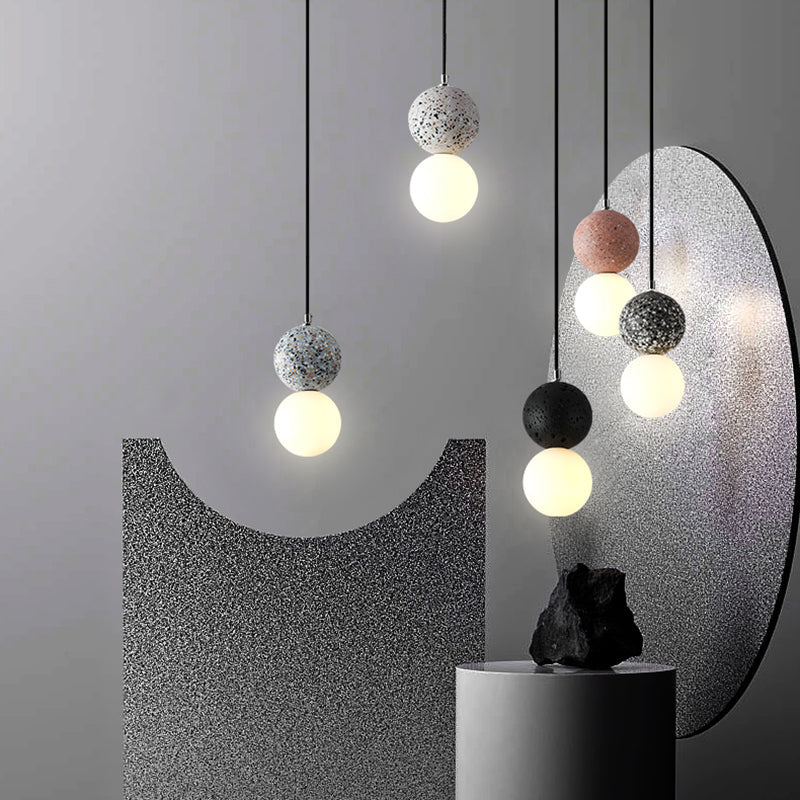 Suspension LED NovaLume Globe en Verre Petit Noir et Blanc | Lersk