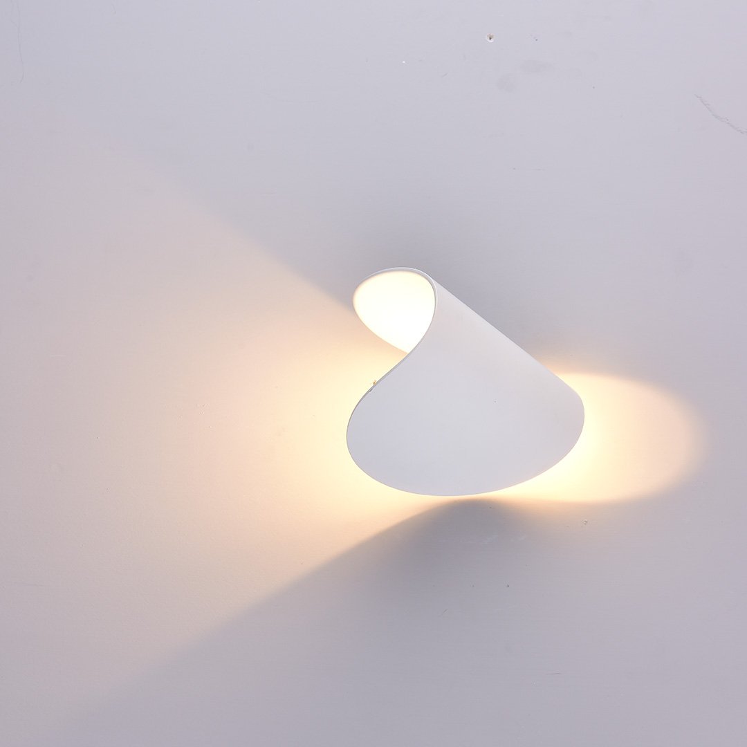 SolaraGlow Wall Light Diffused Warm Light for Living Rooms and Workspaces