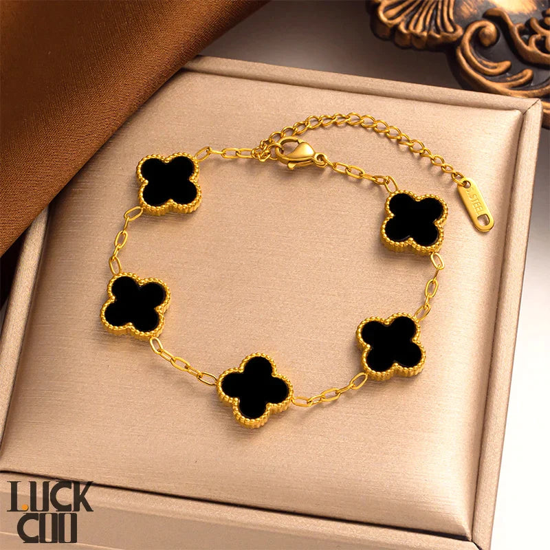 Pulseira Liora Clover com Quatro Charms Florais em Aço Inoxidável Banhado a Ouro 14K | Lersk