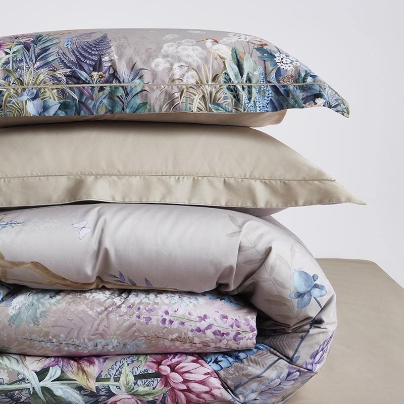 Aurelia Egyptian Cotton Bedding Set With Floral Print | Lersk