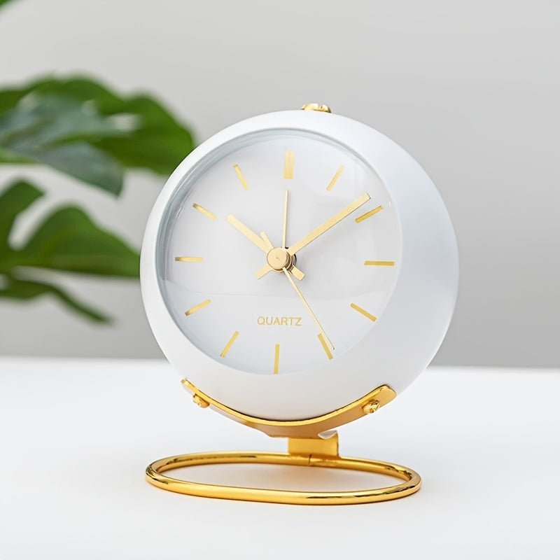 Buzzley Retro analogový budík s tichým chodem, klasický design do ložnice | Lersk