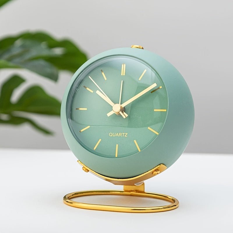 Buzzley Retro analogový budík s tichým chodem, klasický design do ložnice | Lersk