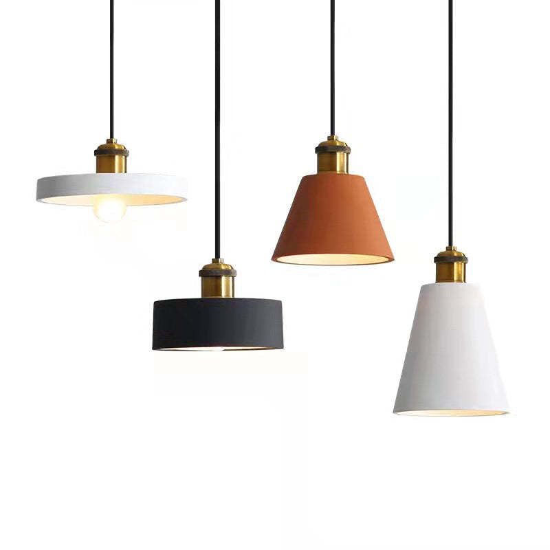 LumaForge Lampadario Moderno in Metallo e Resina per Soggiorni | Lersk