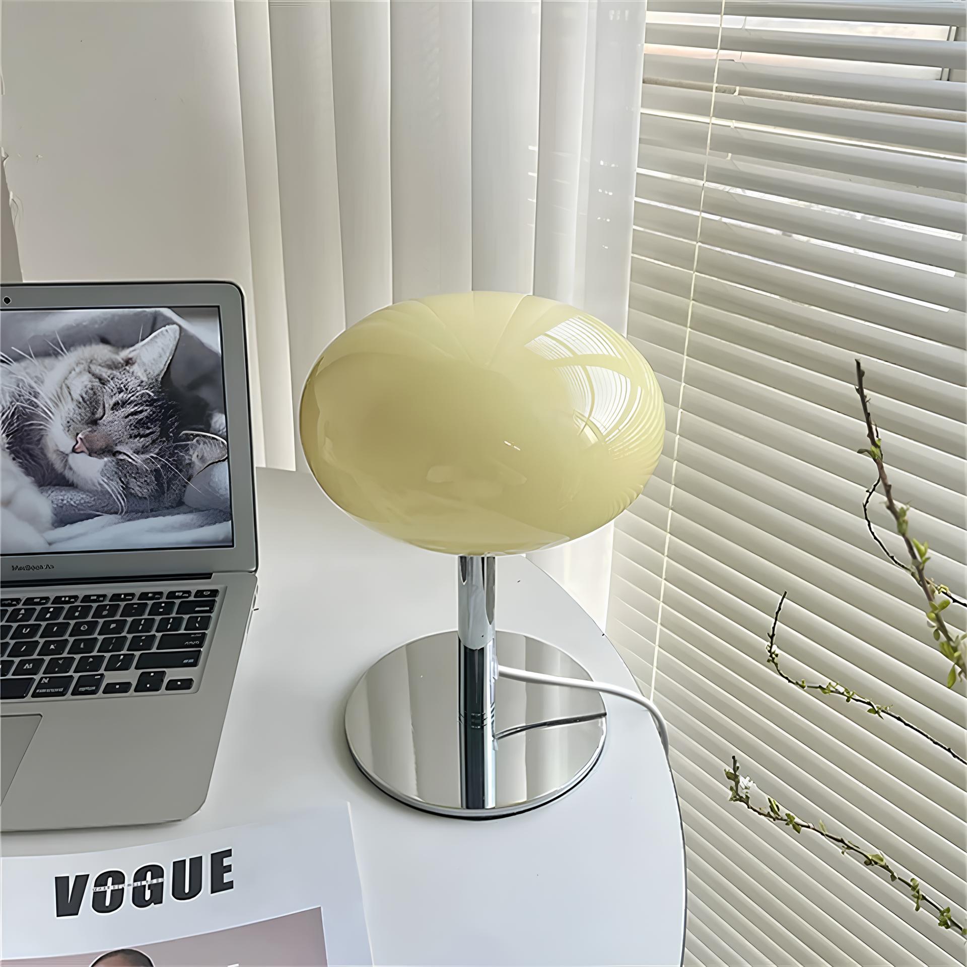 Candy Drop Glas-Tischlampe für gemütliche Raumstimmung | Lersk