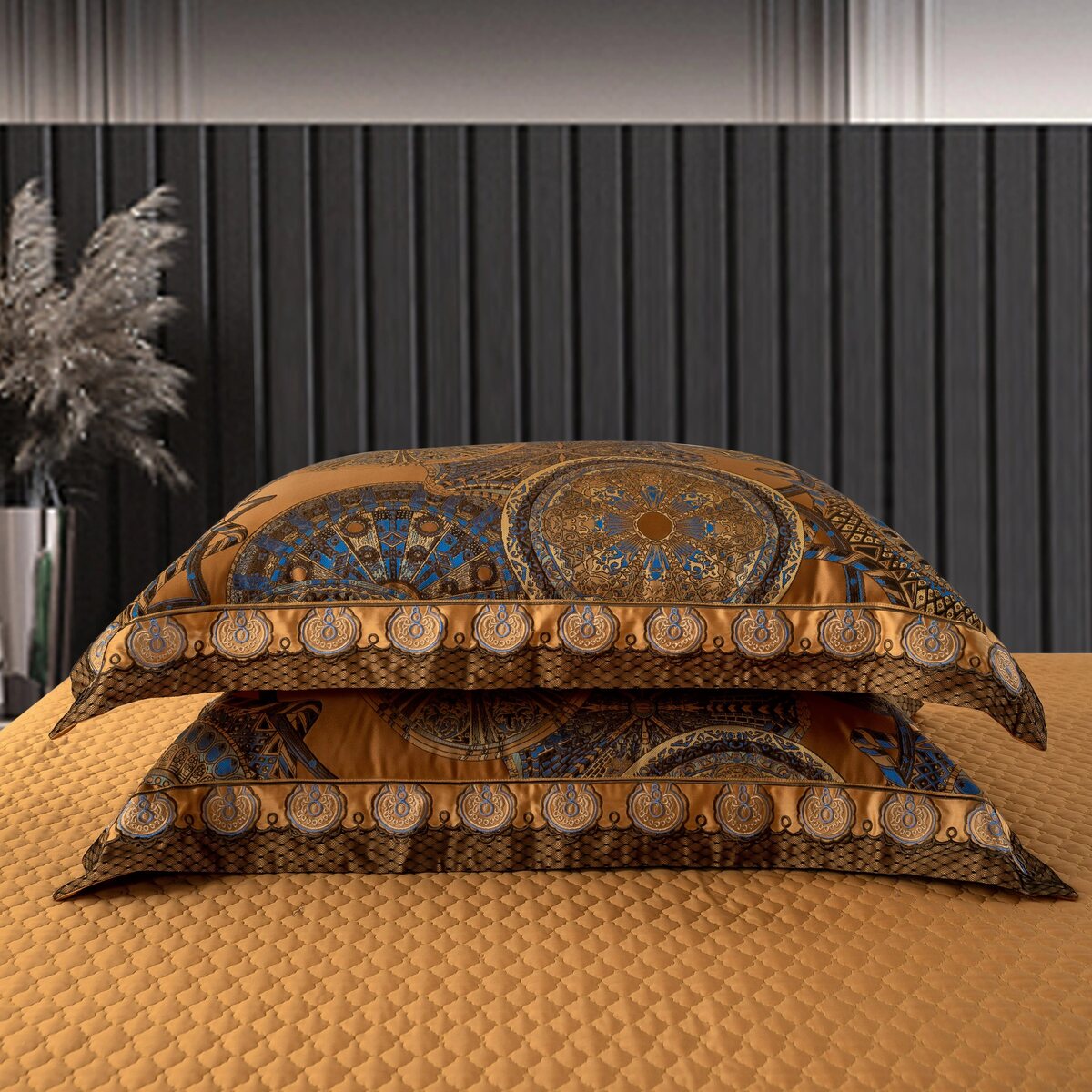 Khalara Satin Cotton Luxury Bedding Set in Royal Tones | Lersk