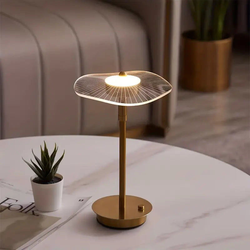 مصباح طاولة LED مودرن لومانوفا للإضاءة الفعالة | ليرسك