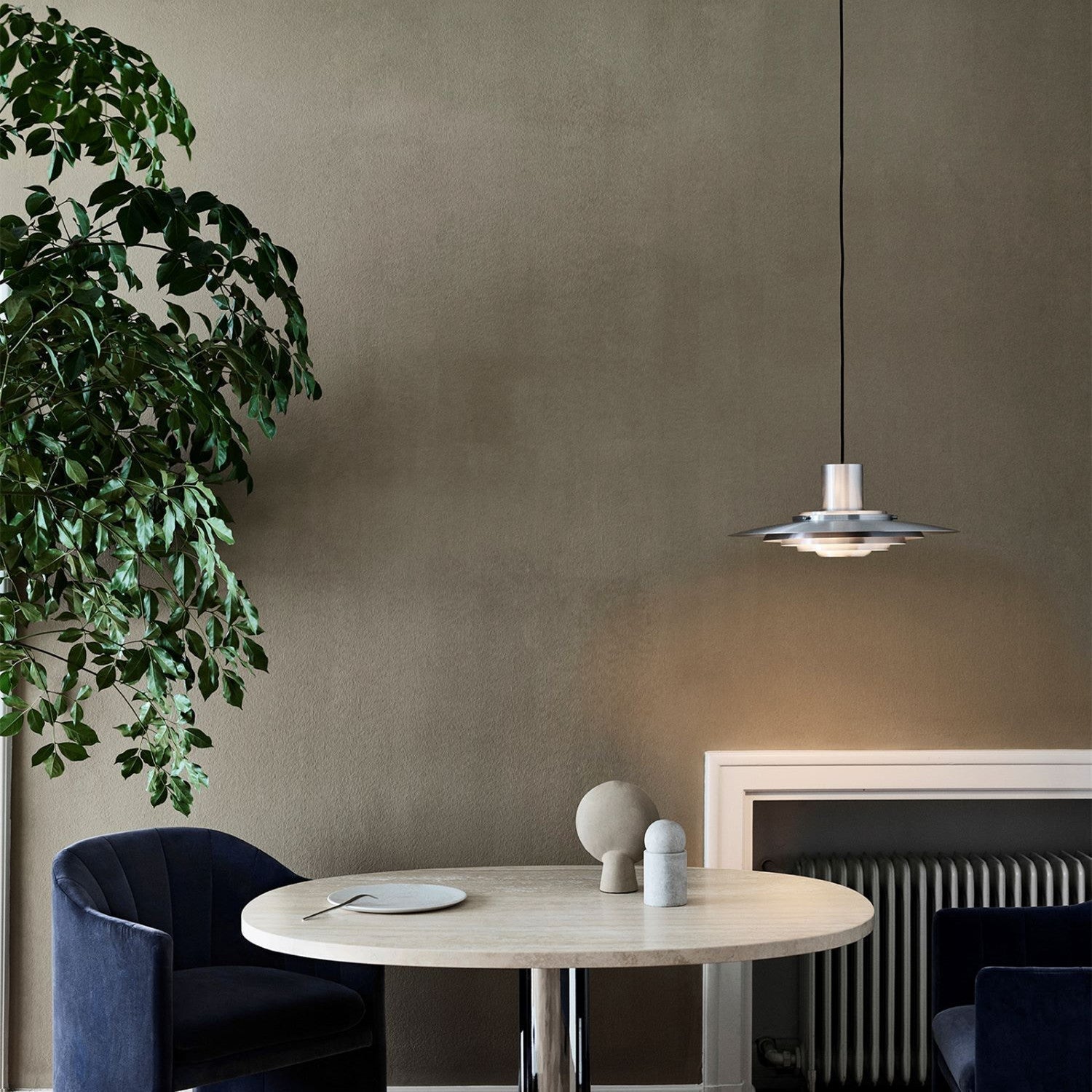 Suspension moderne en aluminium NovaLume pour salles à manger | Lersk