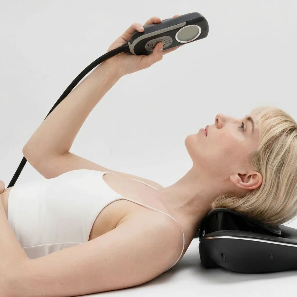 3-in-1 Cervical Traction Device with Heat, EMS & 3 Traction Modes for Neck Comfort | Lersk