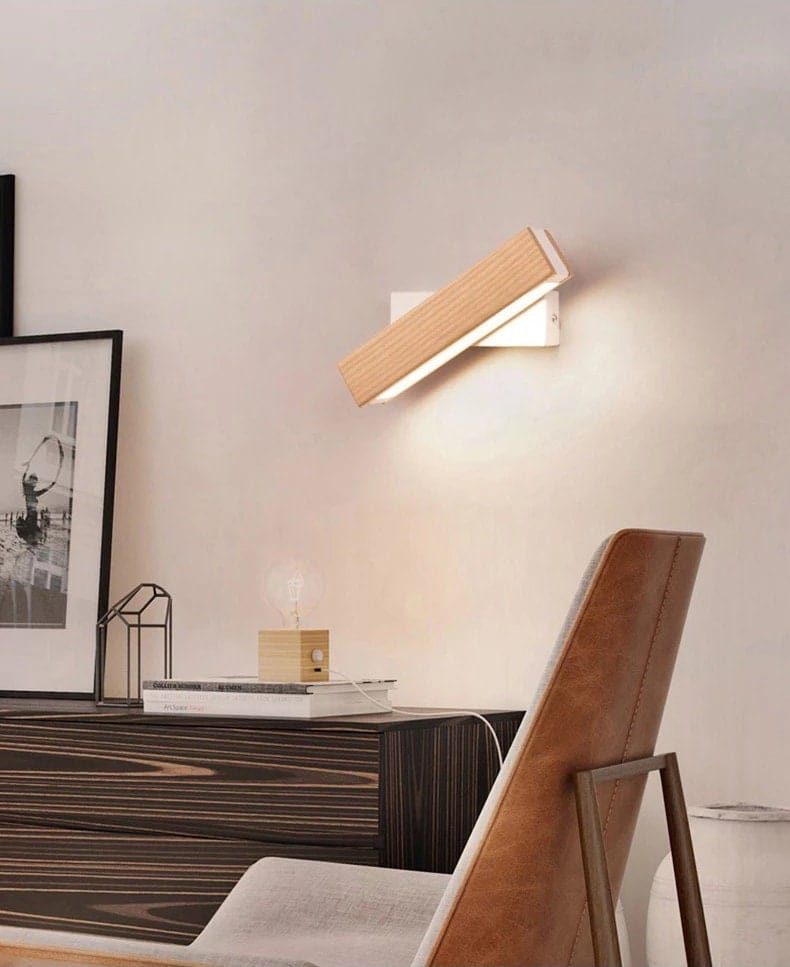 Lampada da parete LED rotante NordiGlow in legno di frassino per comodino | Lersk
