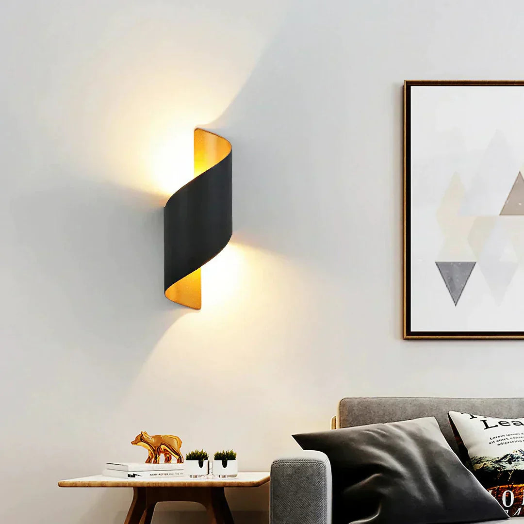 Nástěnná lampa Riverton | Lersk