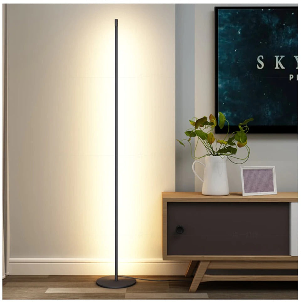 Lampada da terra Dahl moderna a LED stile minimalista per ambienti accoglienti | Lersk