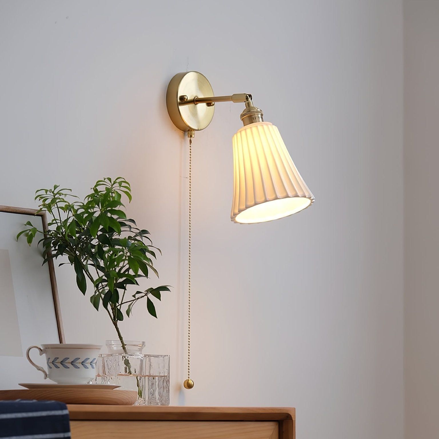 Lumină de perete ceramică Vineara Elegantă Minimalistă cu strălucire blândă | Lersk