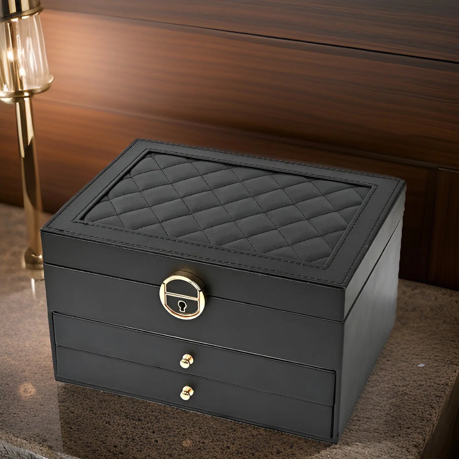 صندوق مجوهرات فاخر متعدد الطبقات من EleganceBox من حلول تخزين المجوهرات EleganceBox | Lersk