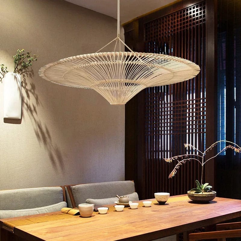 Liora Rattan Kronleuchter | Lersk