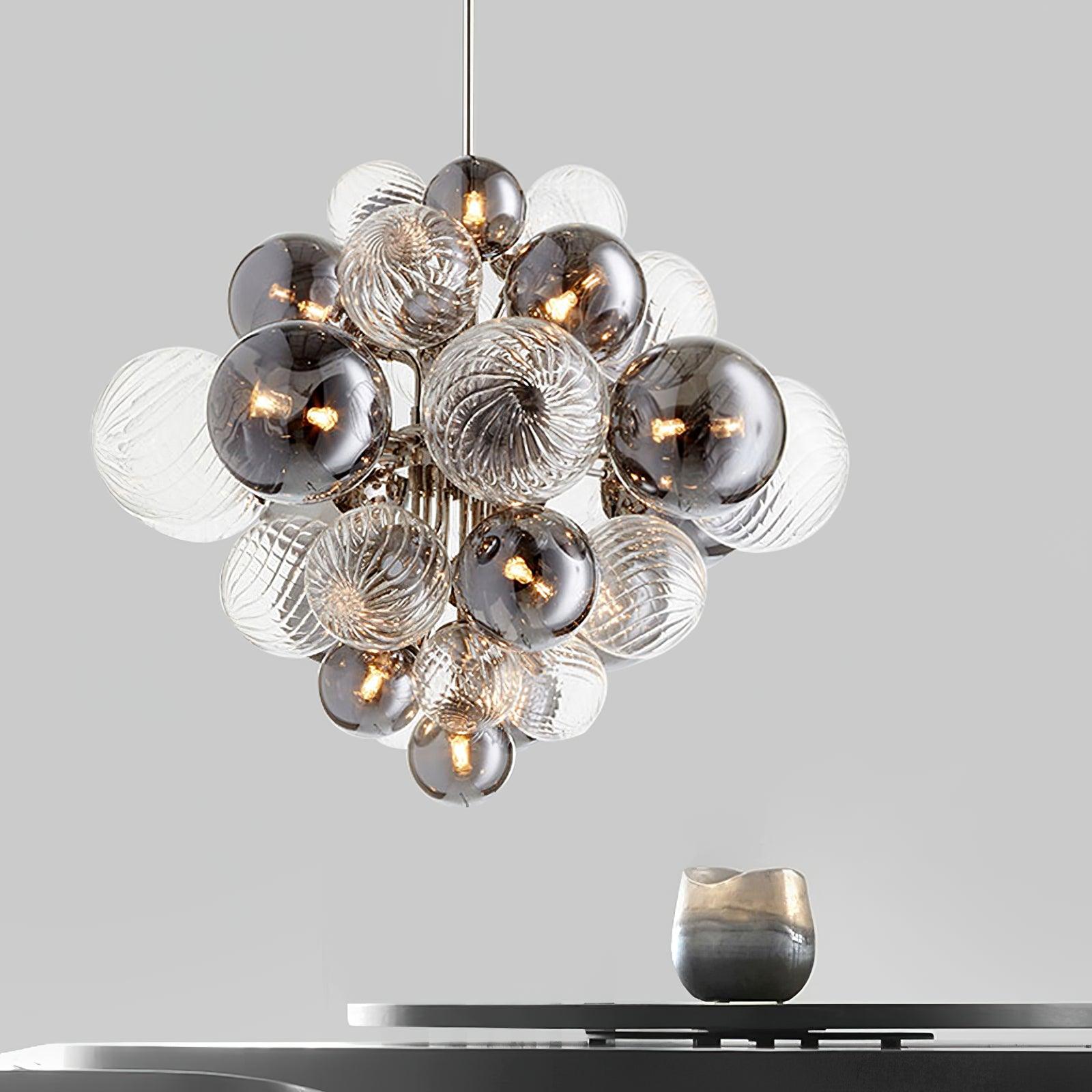 Lampadario Aurelian Arc con struttura in metallo elegante per un bagliore moderno | Lersk