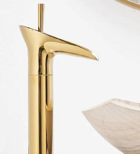 Rubinetto da bagno a cascata antico, flusso lussuoso per proprietari di casa | Lersk