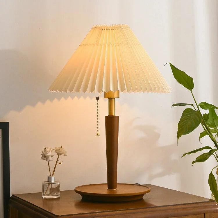 CedarGlow Retro Wood Table Lamp with Pleated Design | Lersk