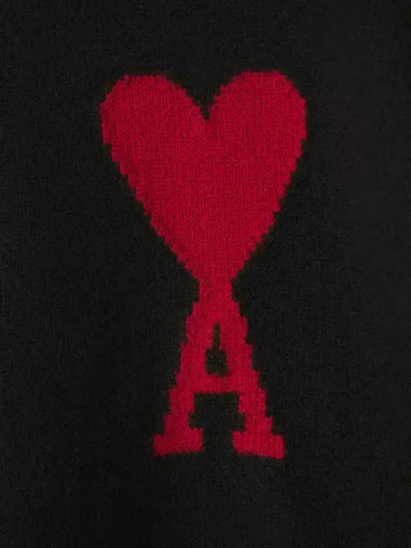 Luxusní vlněný svetr Amitalie s ikonickým srdcem Unisex 100 % vlna | Lersk