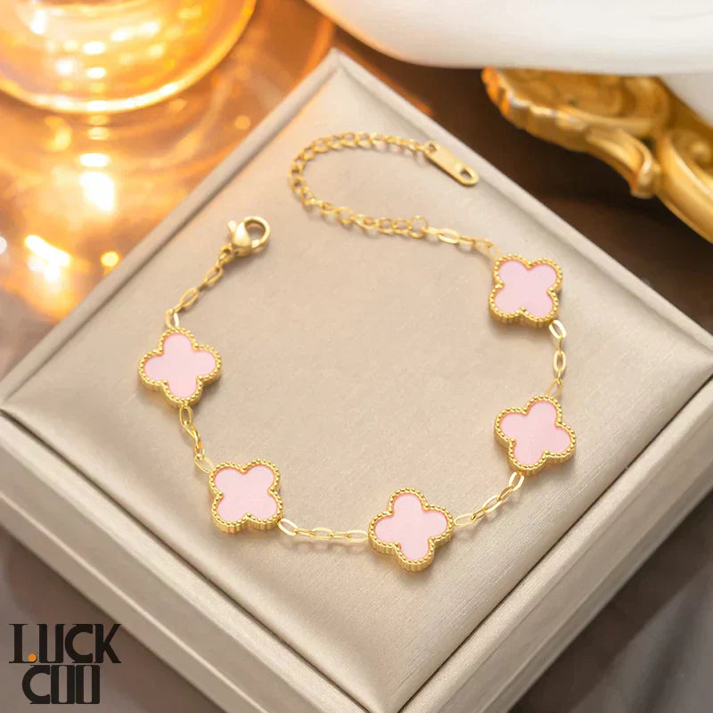 Pulseira Liora Clover com Quatro Charms Florais em Aço Inoxidável Banhado a Ouro 14K | Lersk