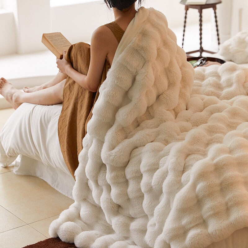 Couverture Bubble Cuddle en peluche ultra douce en fausse fourrure pour des nuits confortables | Lersk