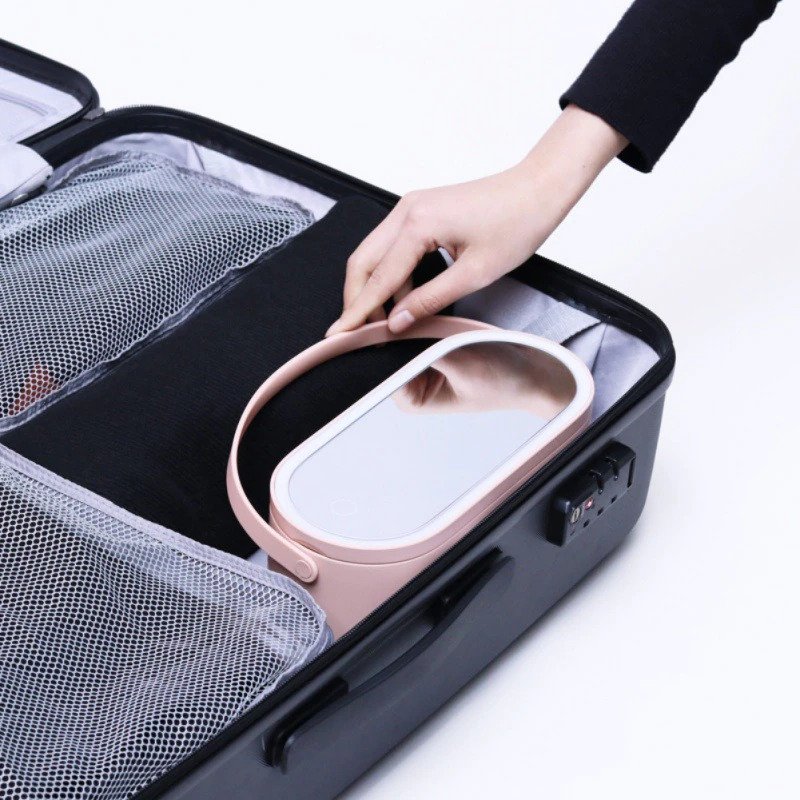 NomadGlow Travel Makeup Organizer With Built-In LED Mirror | Lersk