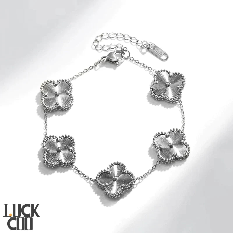 Pulseira Liora Clover com Quatro Charms Florais em Aço Inoxidável Banhado a Ouro 14K | Lersk