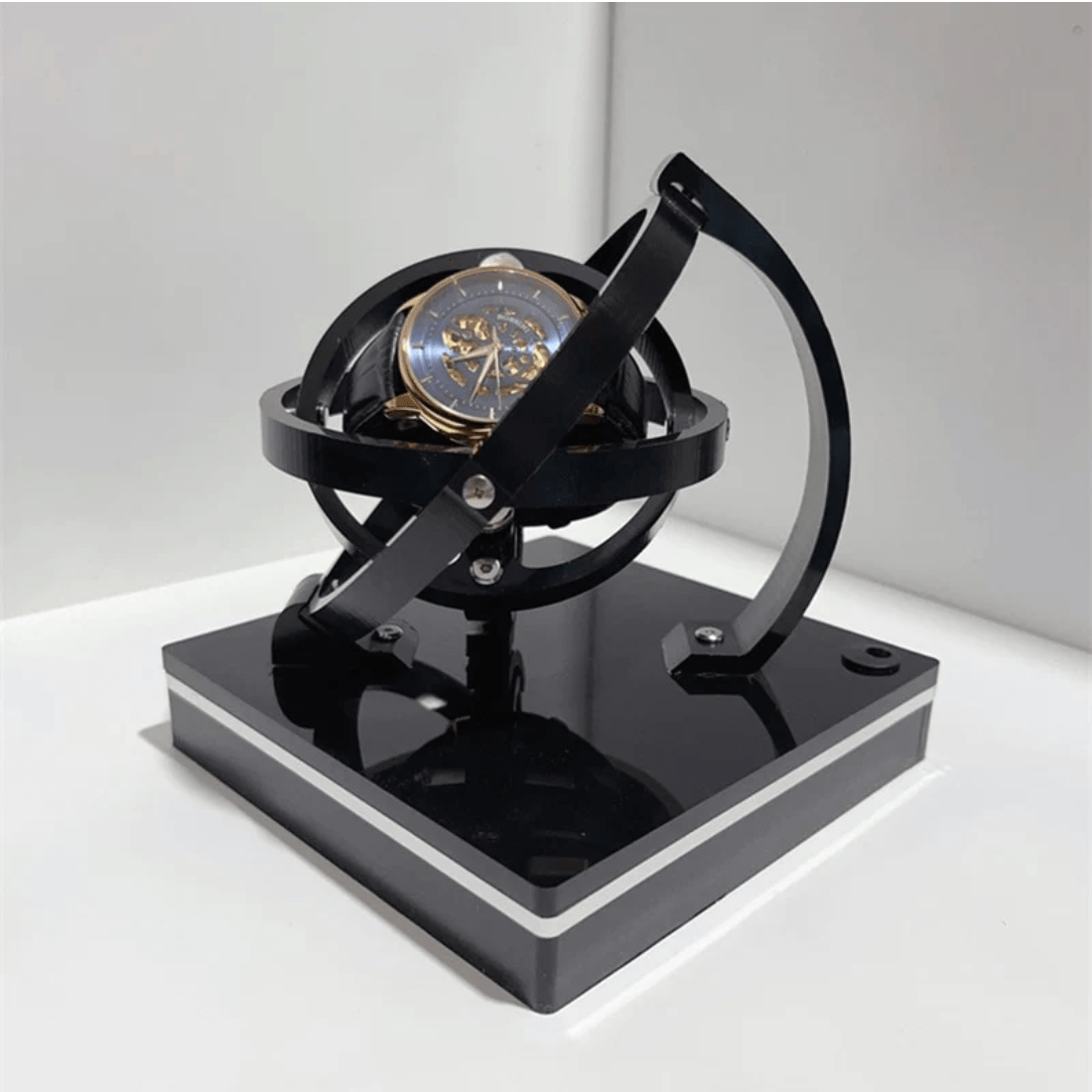 Caja de exhibición de enrollador automático de relojes de lujo que mantiene los relojes en marcha y eleva el estilo interior | Lersk