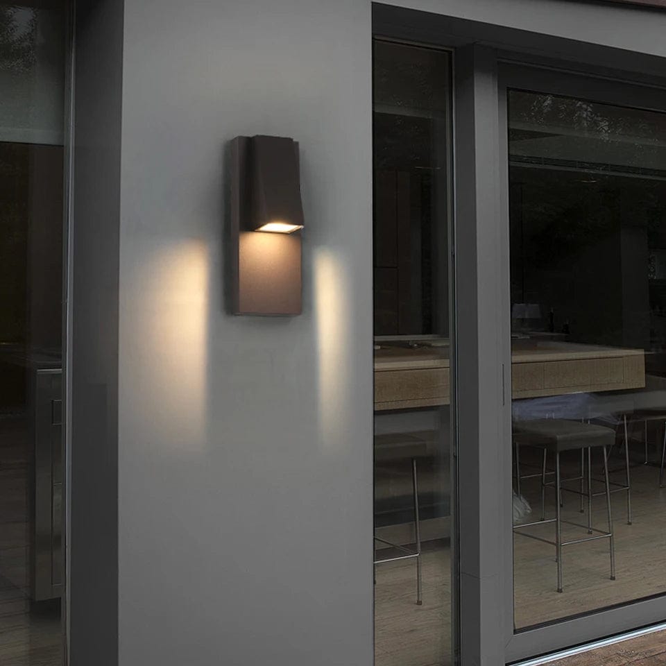 Kirrea Vintage Sort Vandtæt Udendørs LED Væglampe 18W | Lersk