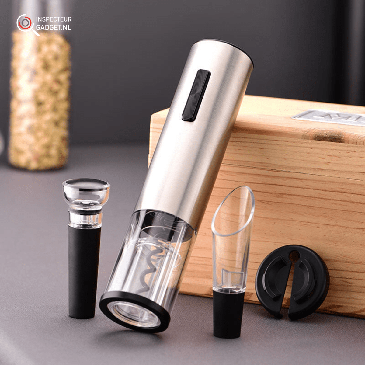 Vinolux 4-in-1 Elektrischer Weinöffner mit Korkenzieher, Folienabschneider, Belüfter und Vakuumverschluss | Lersk