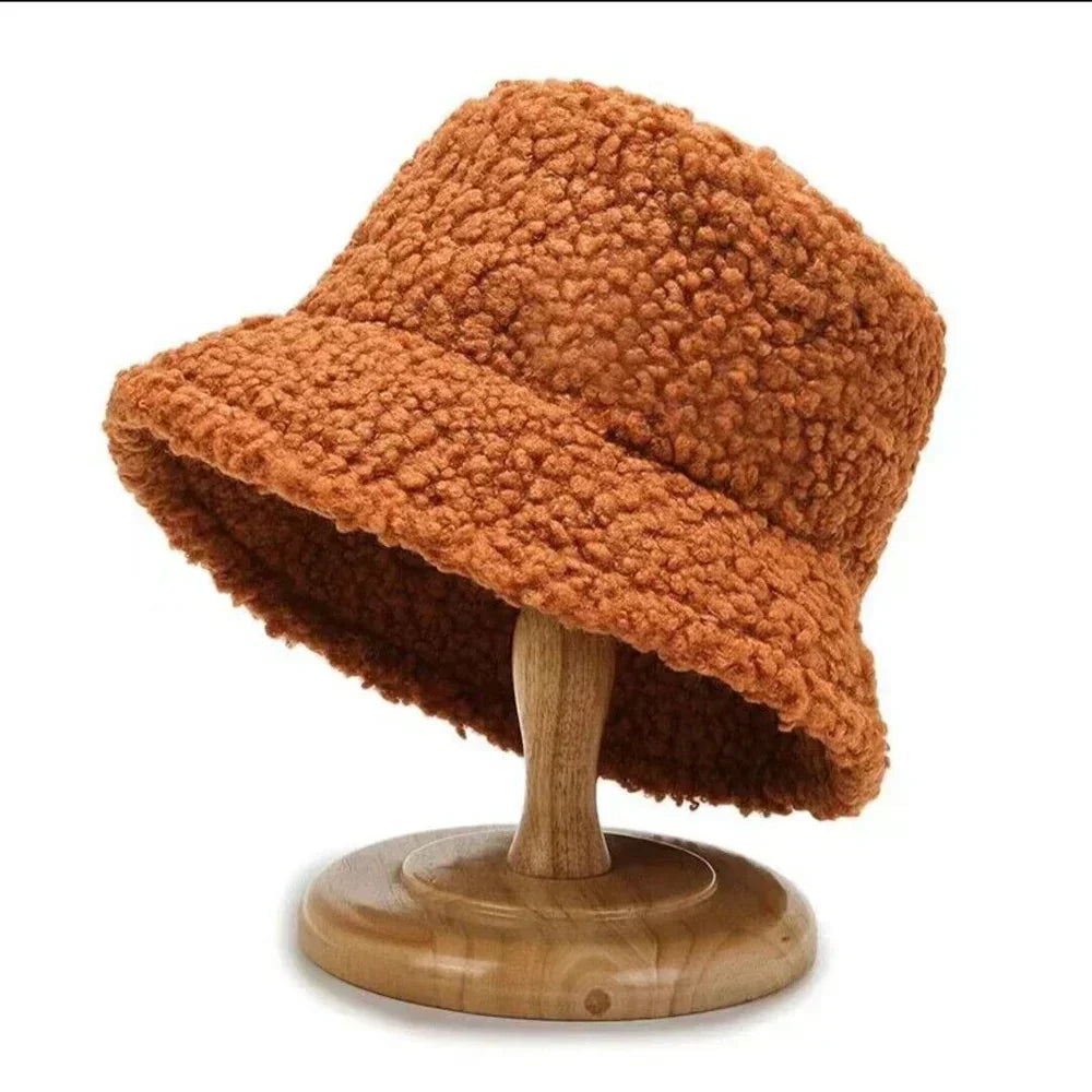 Sombrero tipo bucket Teddy para mujer Livia, cálido, de lana de cordero | Lersk