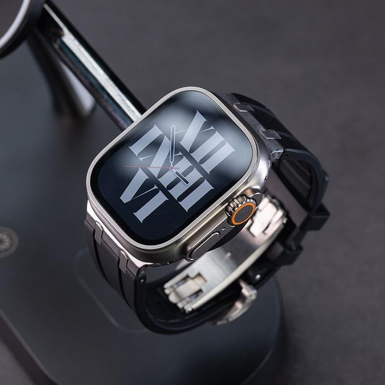 VeroFit | Thick Silicone Band with Titanium Adapter for Apple Watch | Lersk