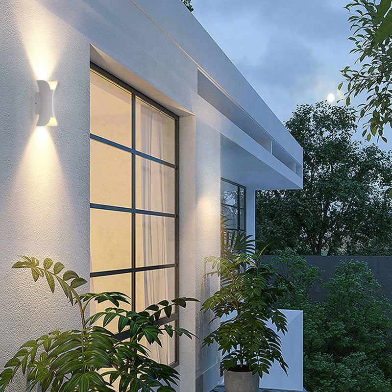 Arcora Curve Outdoor Wall Light LED IP65 Hardwired | Lersk