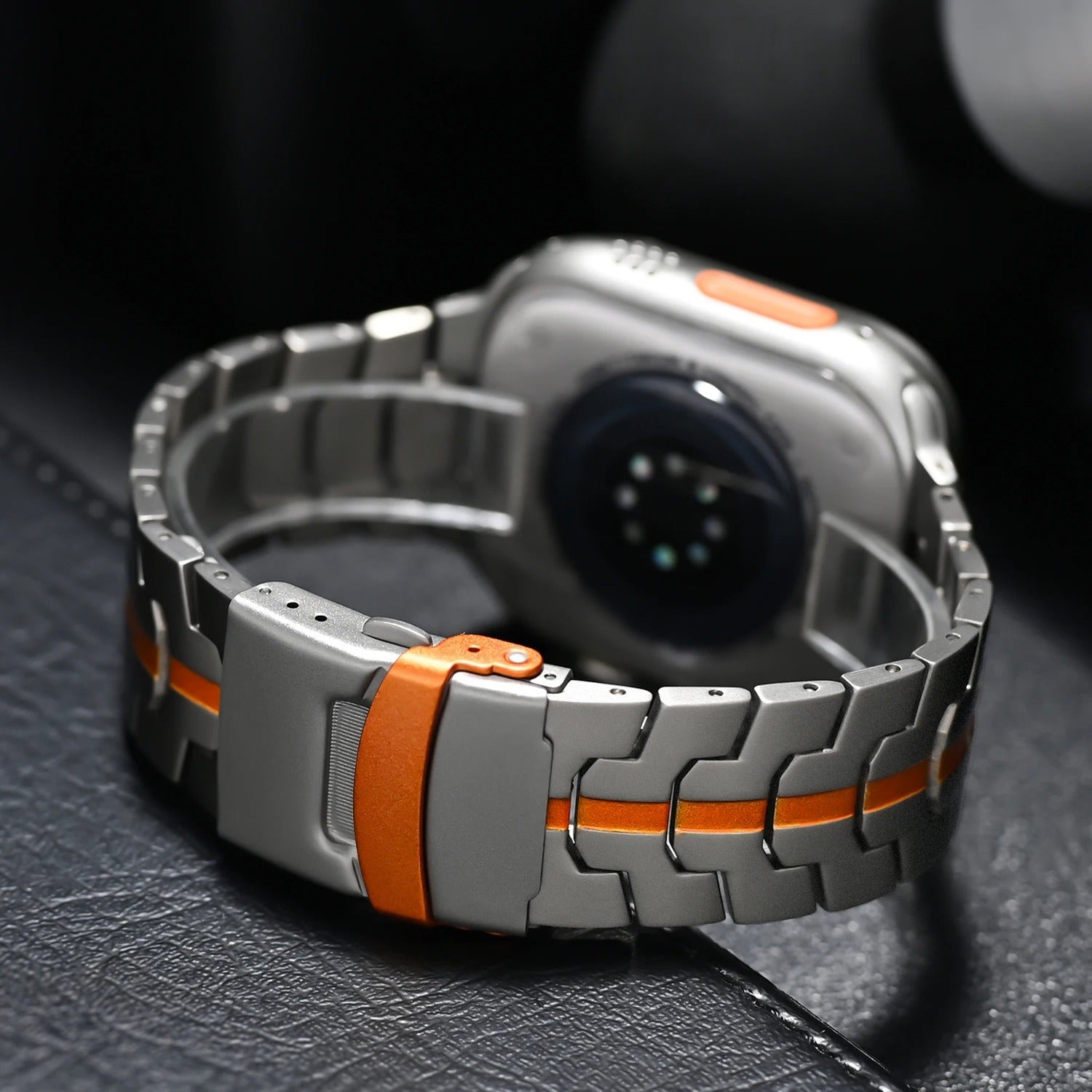 Veralis Titanium Apple Watch Band with Hypoallergenic Clasp | Lersk