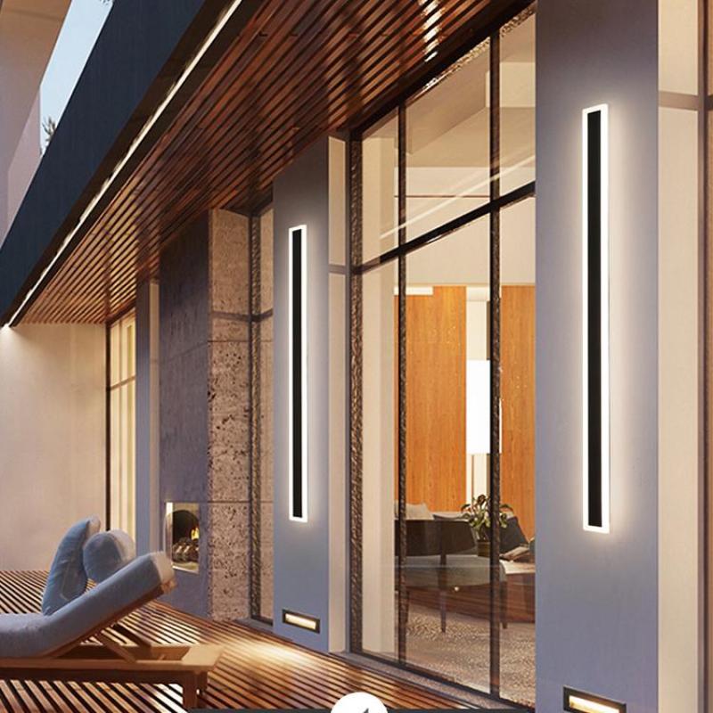 Frostline Linear Outdoor Wall Lamp with Acrylic Pane | Lersk