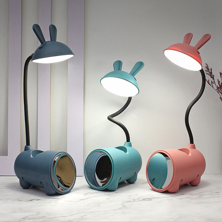 Candeeiro de Secretária LED com Suporte para Canetas USB e Toque Criativo de Coelho Cartoon para Decoração de Casa, Escritório e Quarto | Lersk