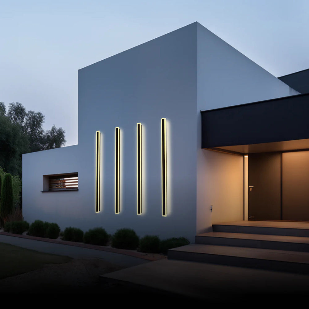 Frostline Linear Outdoor Wall Lamp with Acrylic Pane | Lersk