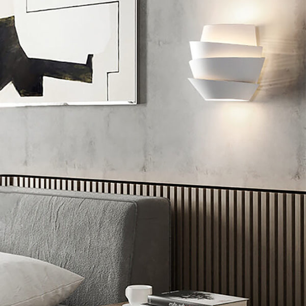 Lampada da parete scandinava Luminique con doppio punto luce per interni minimalisti | Lersk