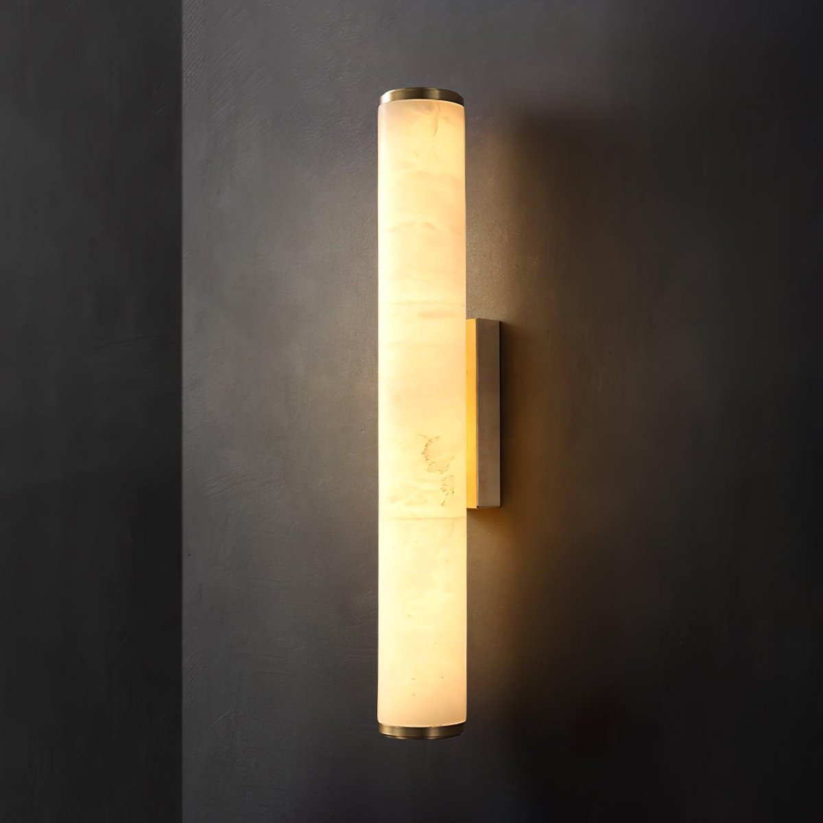 LED-Wandleuchte mit Alabaster-Röhrendesign, 1 Licht | Lersk