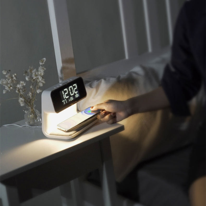 3v1 noční lampa s bezdrátovou nabíječkou, LCD budíkem a dotykovou stmívatelnou LED stolní lampou | Lersk