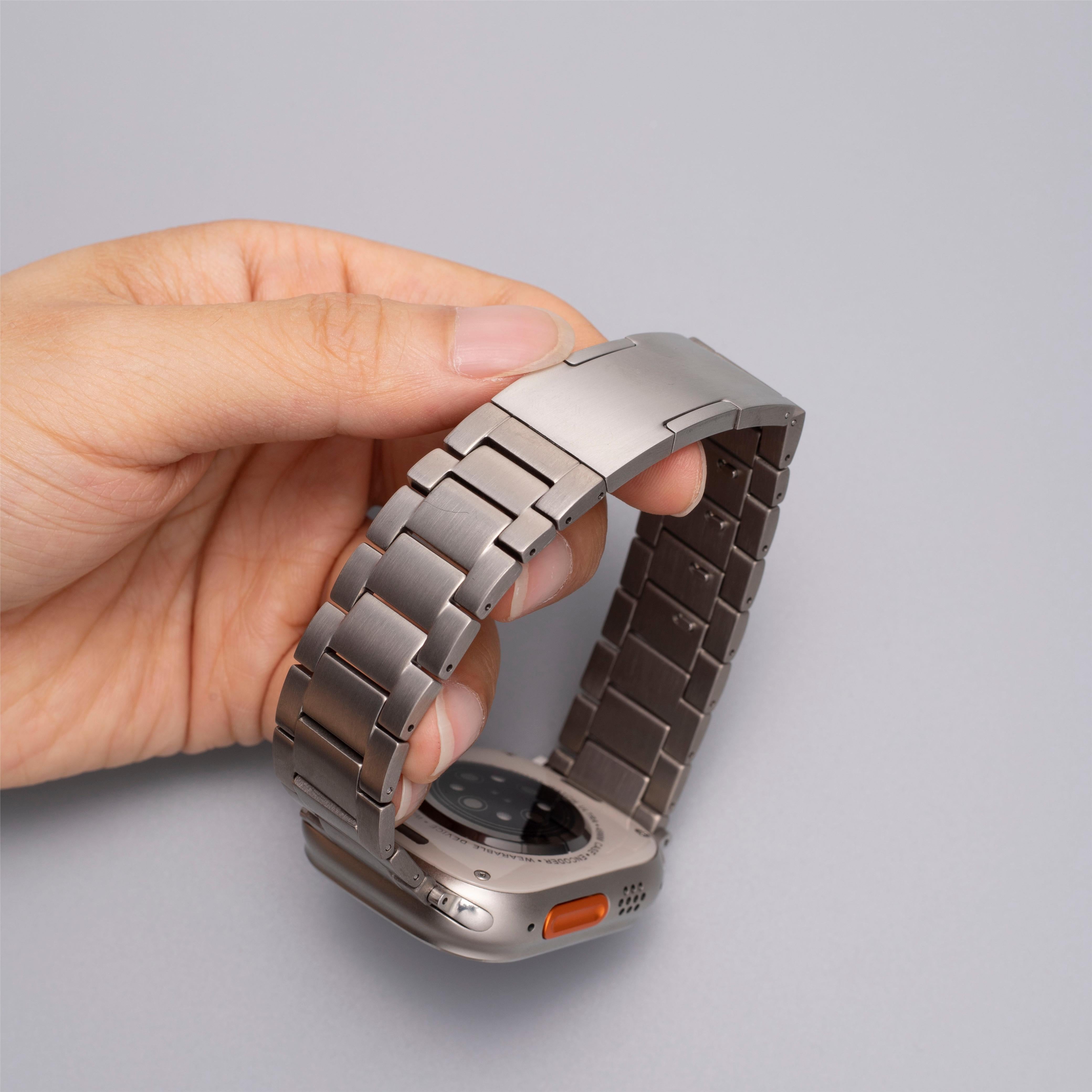 Aldren Titanium Watch Band Compatible With Apple Watch | Lersk
