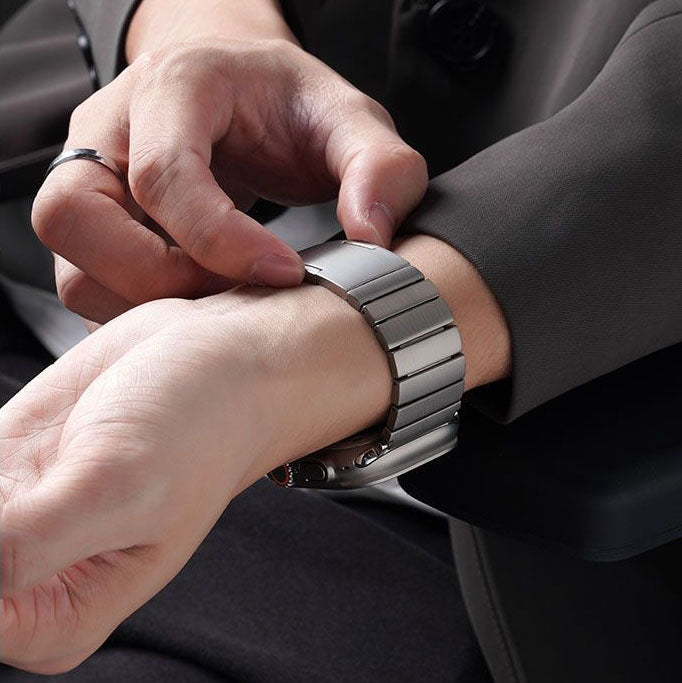 Arion 2.0 Titanium Band for Apple Watch | Lersk