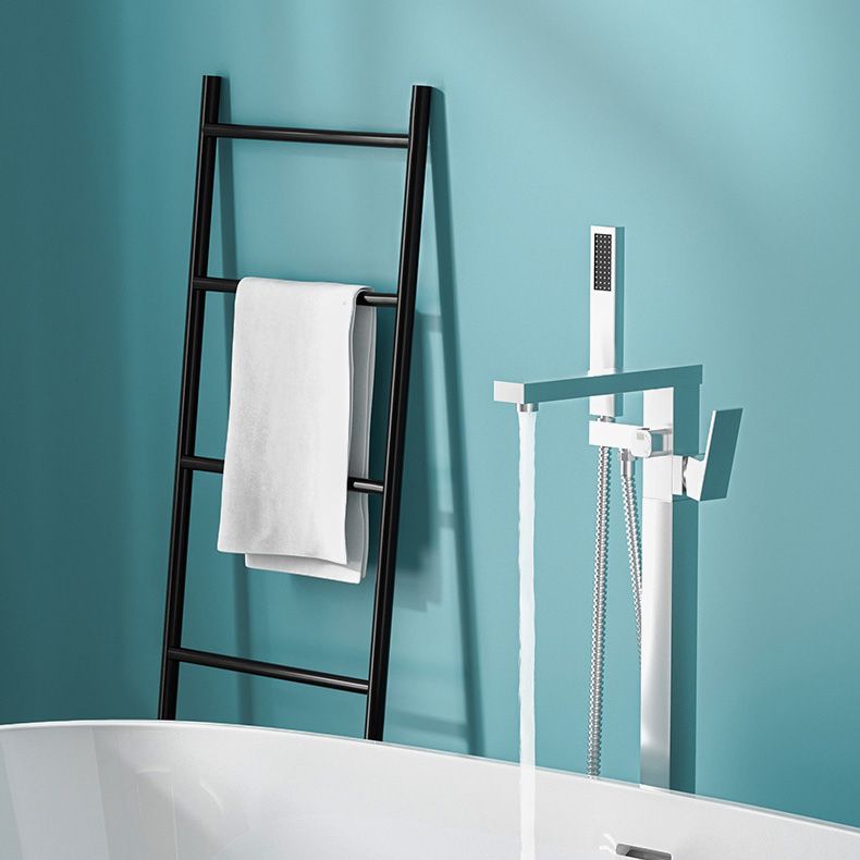 Modern Freestanding Copper Bathtub Faucet For Floor Mounted Installation Standalone Bath Faucet | Lersk