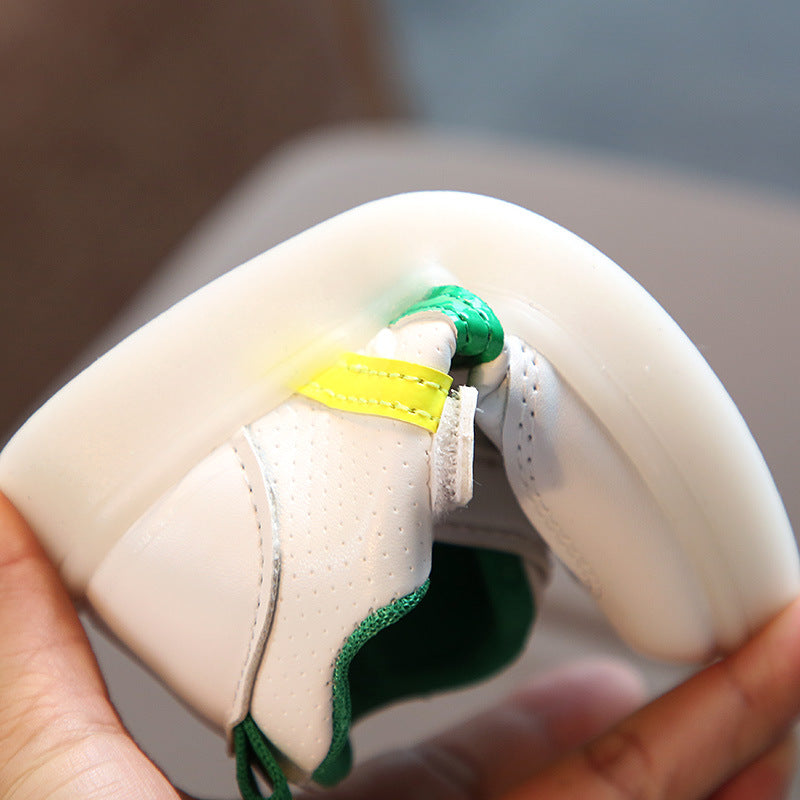 LED-lys børnesneaker med fleksibel sål og velcrolukning, polstret skridsikkert design | Lersk