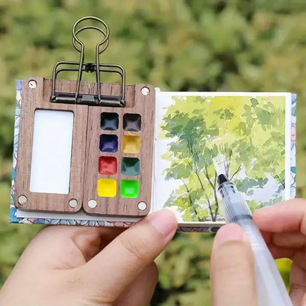 Portable Watercolor Paint Box Set With 24 Colors For Artists On The Go While Traveling | Lersk