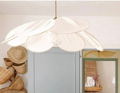 Lampada a sospensione elegante a forma di fiore - Petalume | Lersk