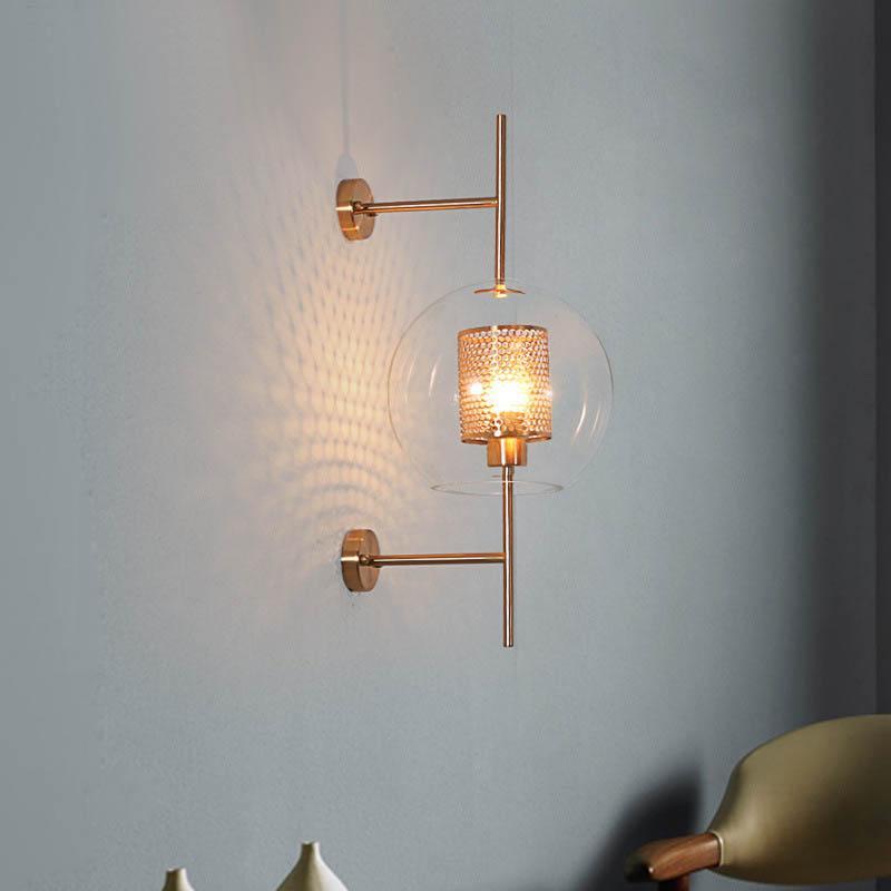 Nástěnná lampa LumaHex Honeycomb Orb s teplým zlatým světlem | Lersk