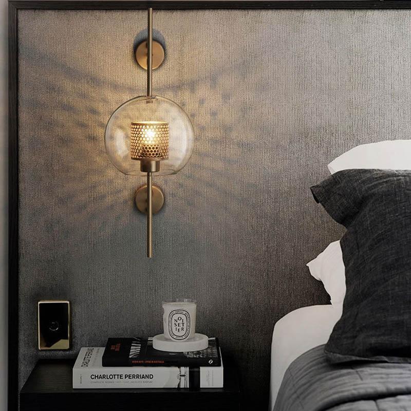 Nástěnná lampa LumaHex Honeycomb Orb s teplým zlatým světlem | Lersk