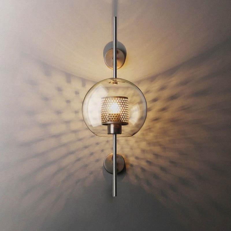 Nástěnná lampa LumaHex Honeycomb Orb s teplým zlatým světlem | Lersk
