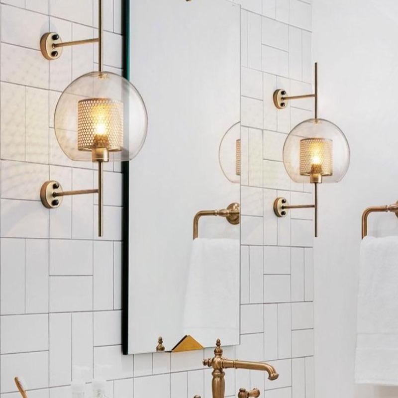 Nástěnná lampa LumaHex Honeycomb Orb s teplým zlatým světlem | Lersk